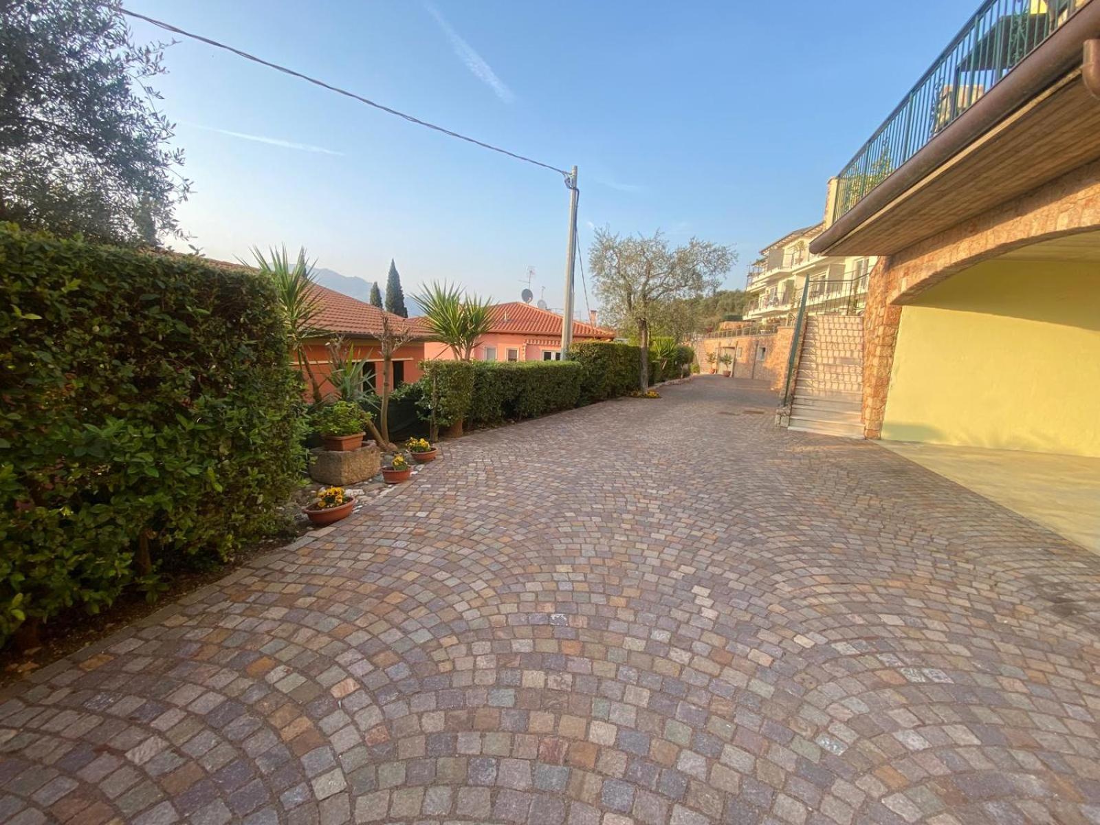 Residence Solei Classic & Plus Brenzone sul Garda Kültér fotó